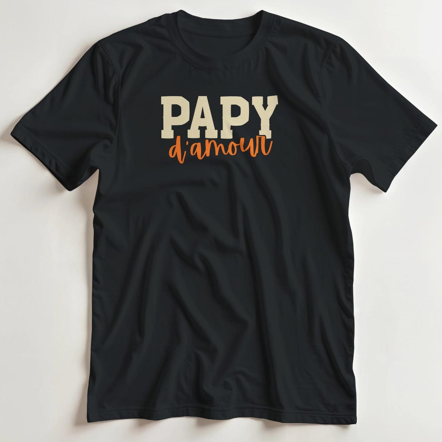 T-shirt en coupe unisexe et 100% coton en Noir imprimé avec un design Papy d'Amour T-Shirt .