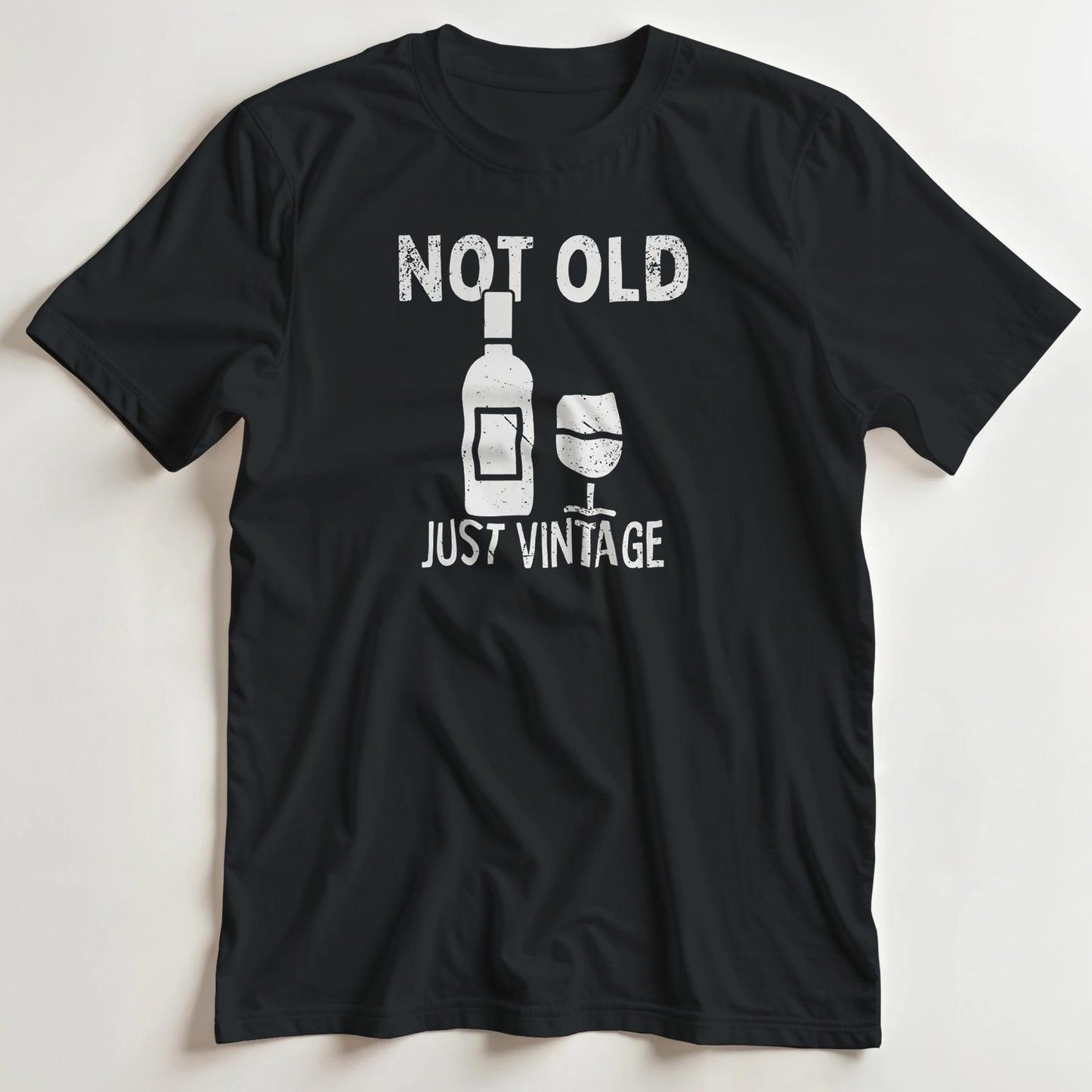 T-shirt en coupe unisexe et 100% coton en Noir imprimé avec un design Just Vintage T-Shirt .