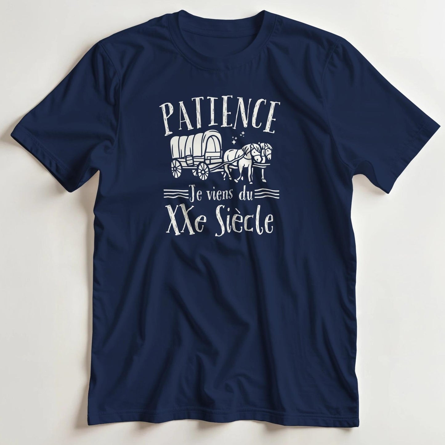 T-shirt en coupe unisexe et 100% coton en Marine XL imprimé avec un design Patience T-Shirt .