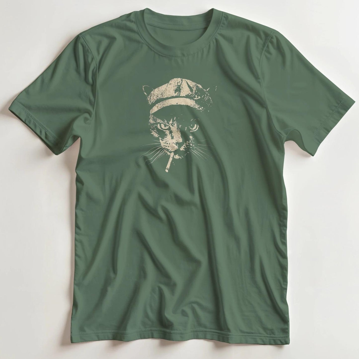 T-shirt en coupe unisexe et 100% coton en Military Green imprimé avec un design Chat Vintage T-Shirt .