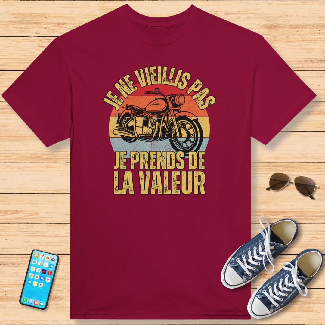 Je Ne Vieillis Pas Sunset T-Shirt