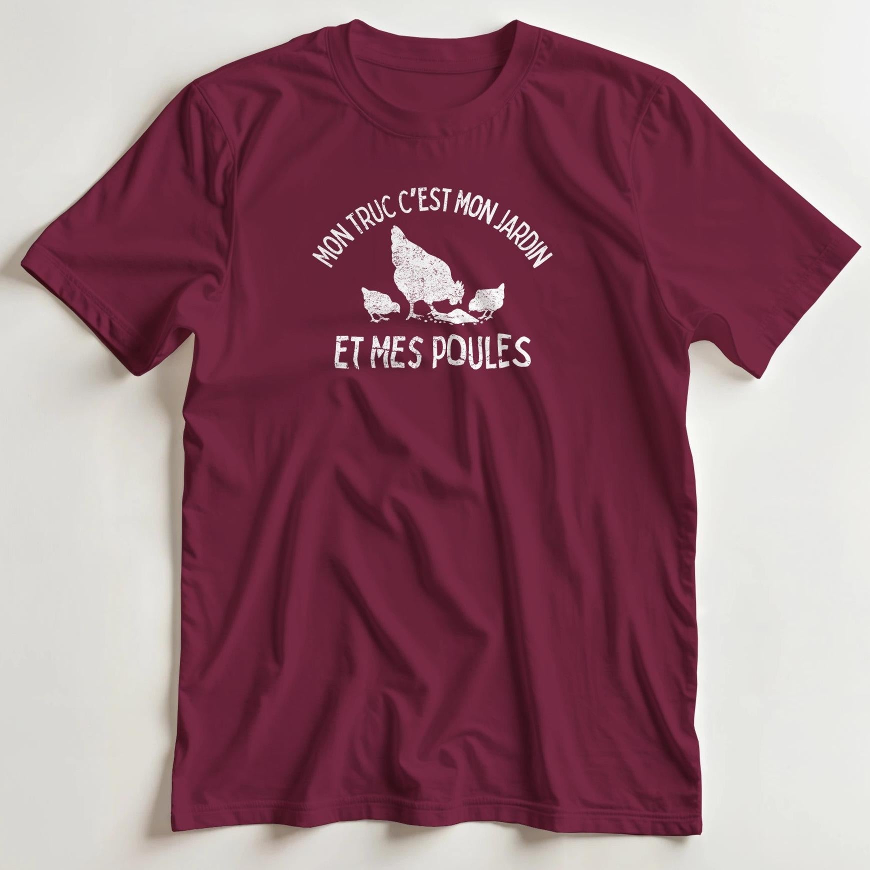 T-shirt en coupe unisexe et 100% coton en Bordeaux imprimé avec un design Mes Poules T-Shirt .