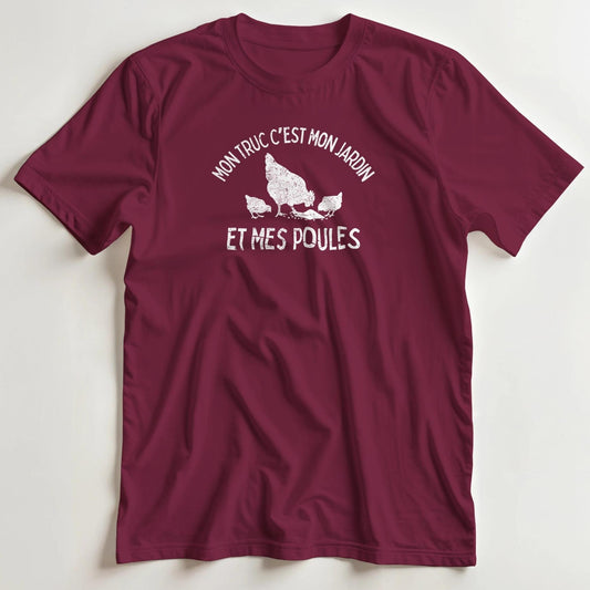 T-shirt en coupe unisexe et 100% coton en Bordeaux S imprimé avec un design Mes Poules T-Shirt .