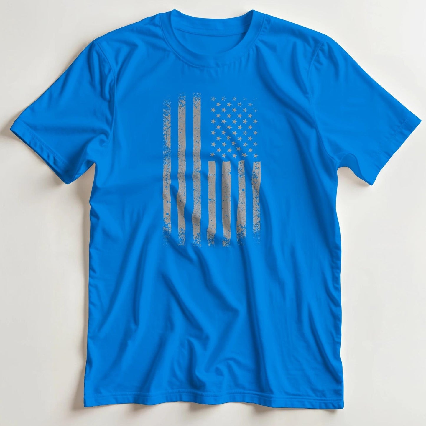 T-shirt en coupe unisexe et 100% coton en Royal 2XL imprimé avec un design USA Flag Retro T-Shirt .