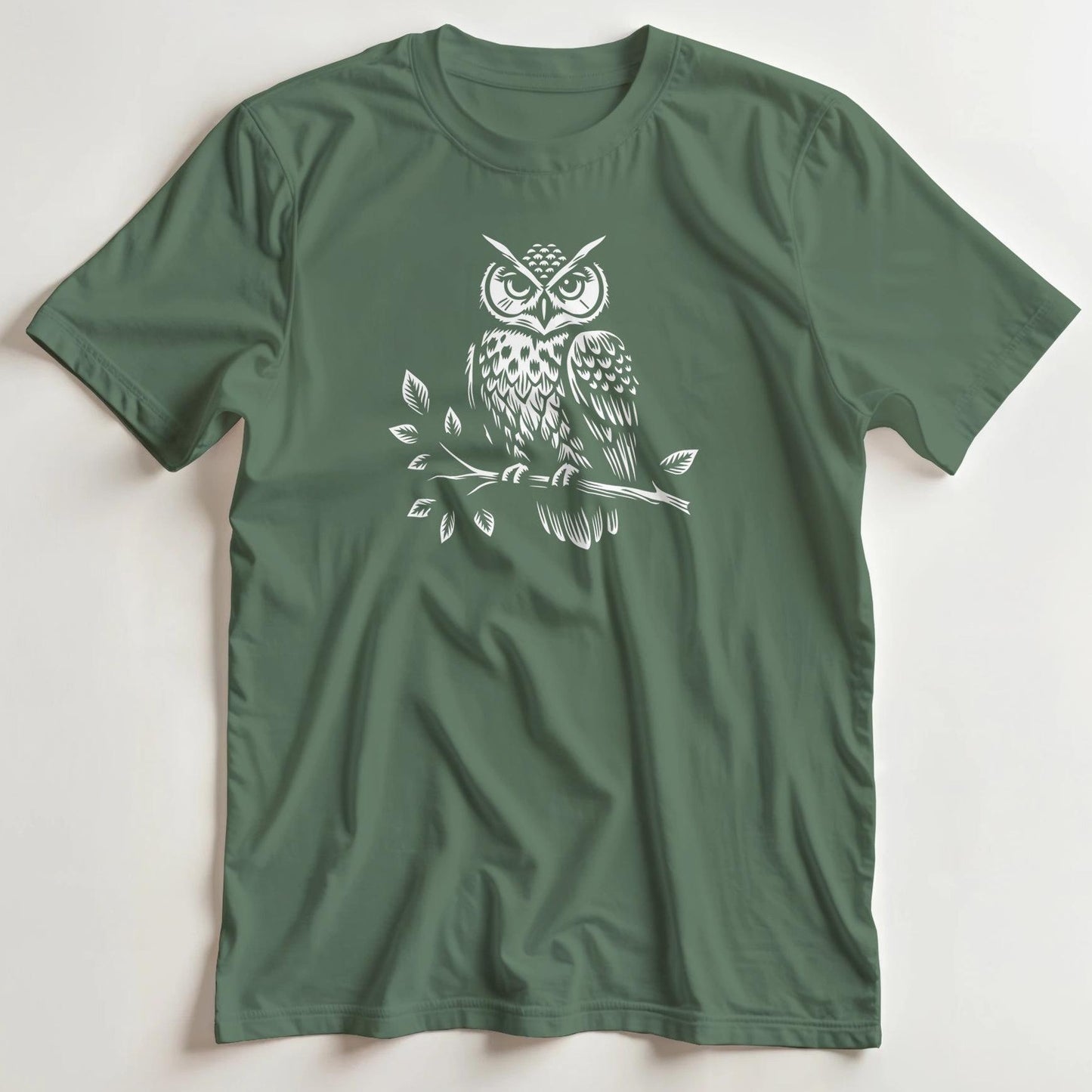 T-shirt en coupe unisexe et 100% coton en Vert Mil. imprimé avec un design Chouette T-Shirt .