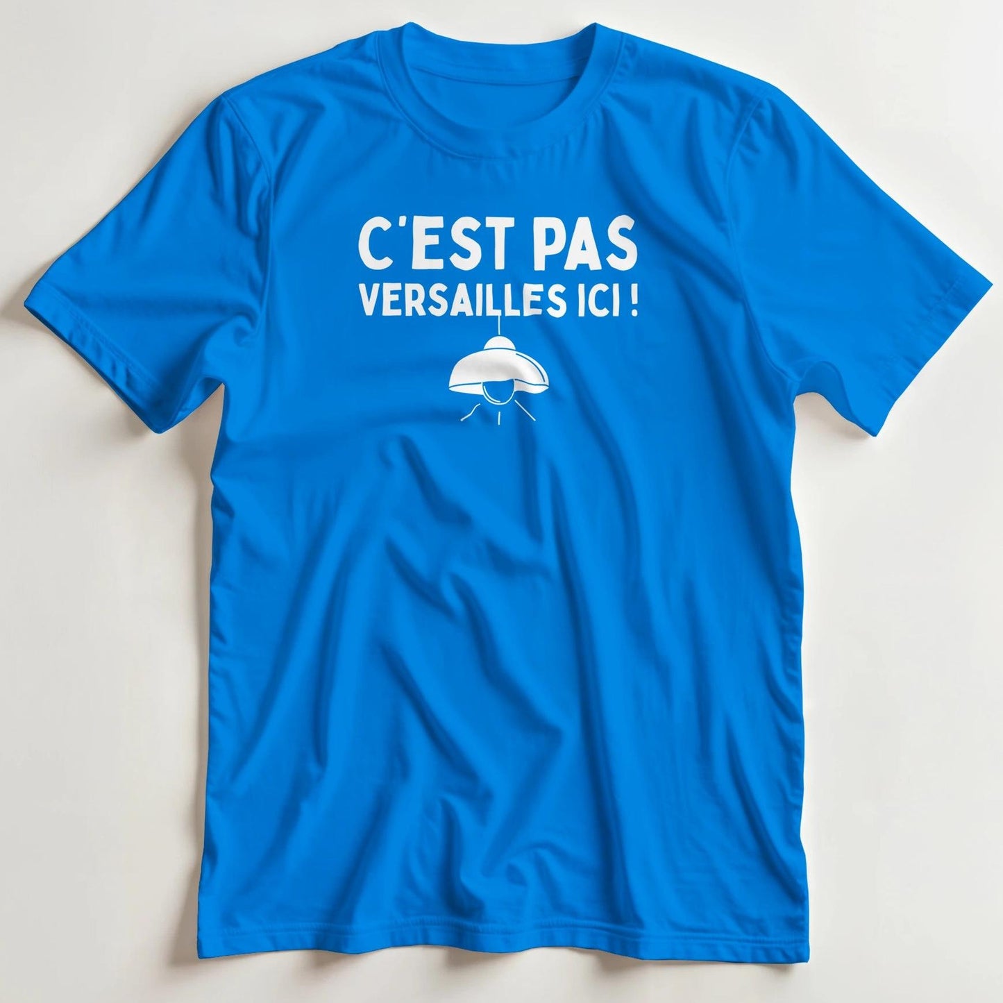 T-shirt en coupe unisexe et 100% coton en Royal S imprimé avec un design Versailles T-Shirt .