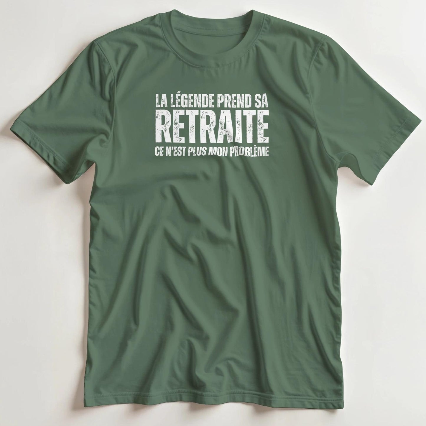 T-shirt en coupe unisexe et 100% coton en Vert militaire 2XL imprimé avec un design Sa Retraite T-Shirt .