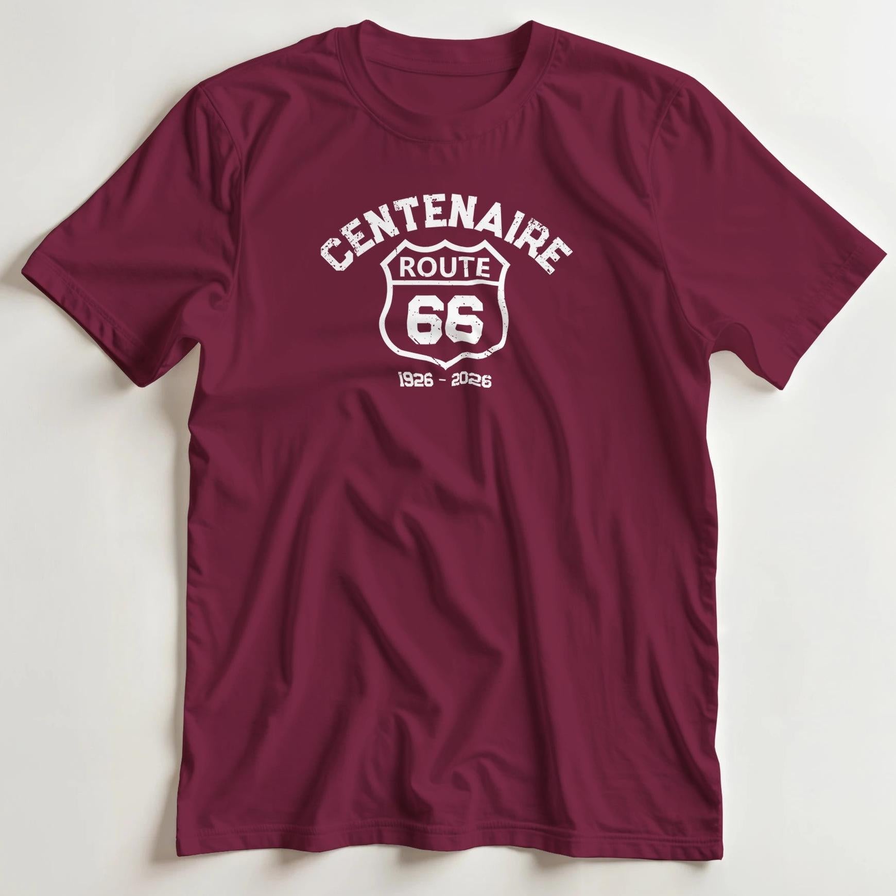 T-shirt en coupe unisexe et 100% coton en Bordeaux imprimé avec un design Centenaire 66 T-Shirt .