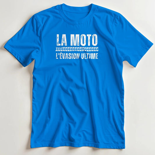 T-shirt en coupe unisexe et 100% coton en Royal S imprimé avec un design La Moto L'Évasion Ultime T-Shirt .