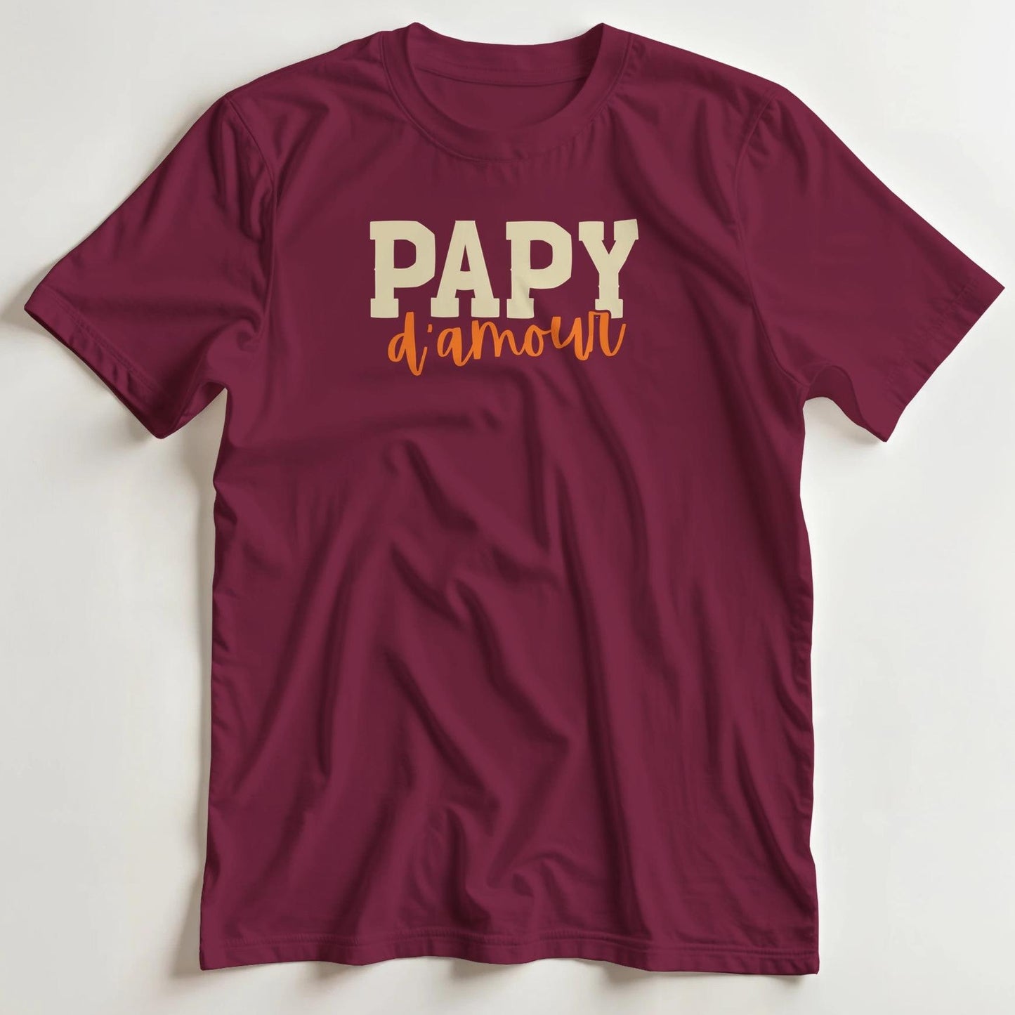 T-shirt en coupe unisexe et 100% coton en Bordeaux imprimé avec un design Papy d'Amour T-Shirt .