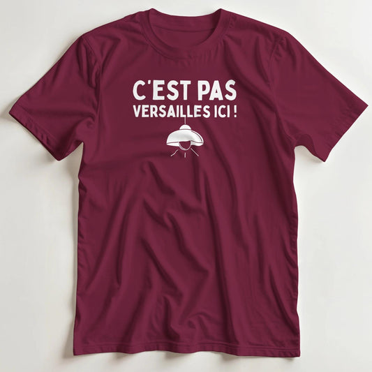 T-shirt en coupe unisexe et 100% coton en Bordeaux S imprimé avec un design Versailles T-Shirt .