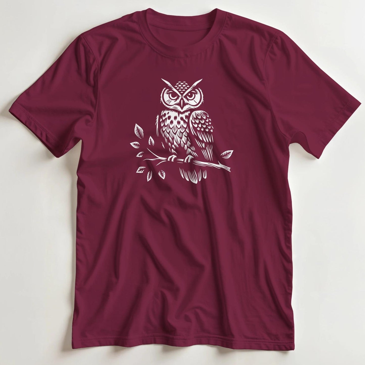 T-shirt en coupe unisexe et 100% coton en Bordeaux imprimé avec un design Chouette T-Shirt .
