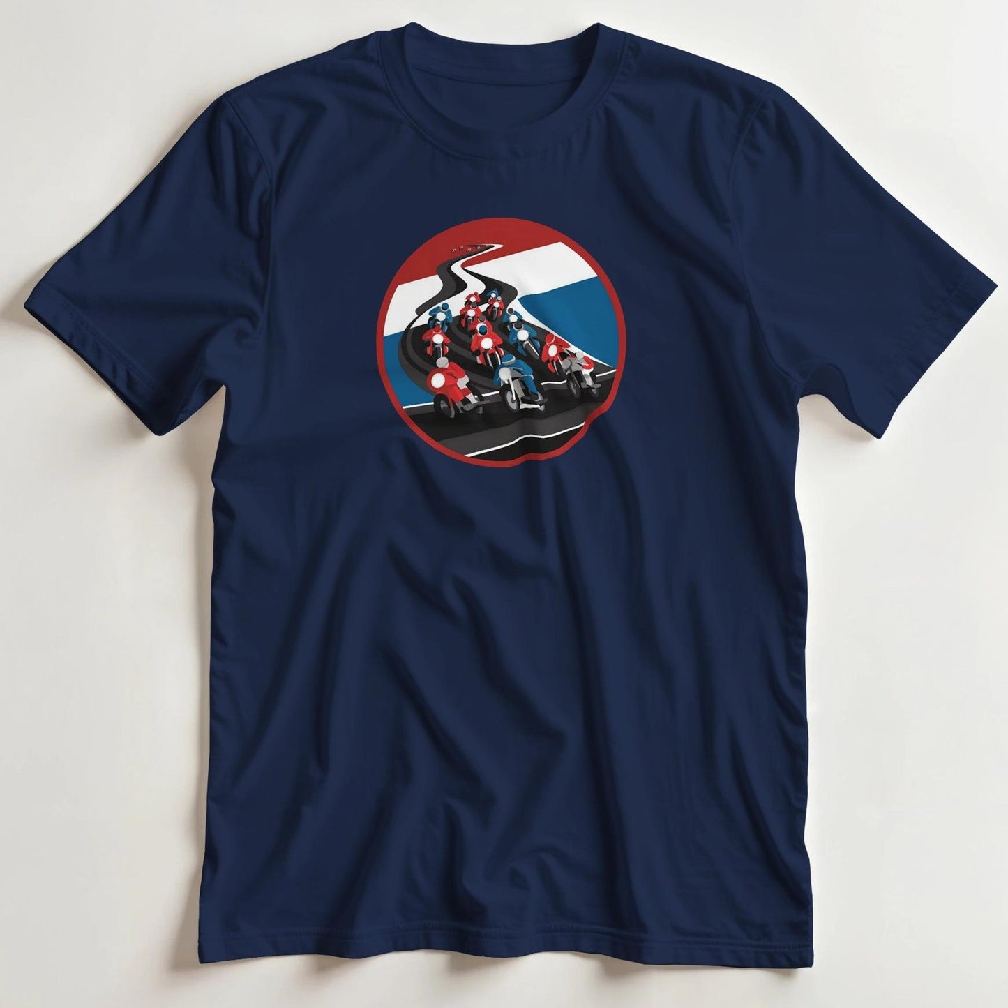 T-shirt en coupe unisexe et 100% coton en Marine M imprimé avec un design Race 1930s T-Shirt .