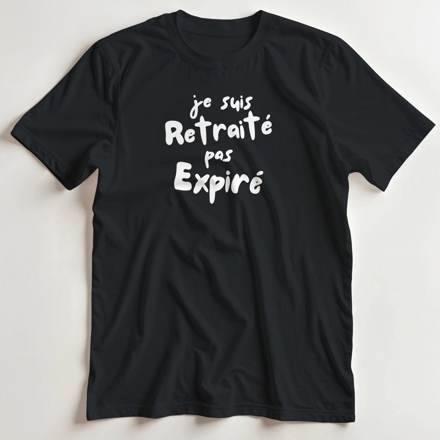 T-shirt en coupe unisexe et 100% coton en Noir L imprimé avec un design Retraité Pas Expiré T-Shirt .