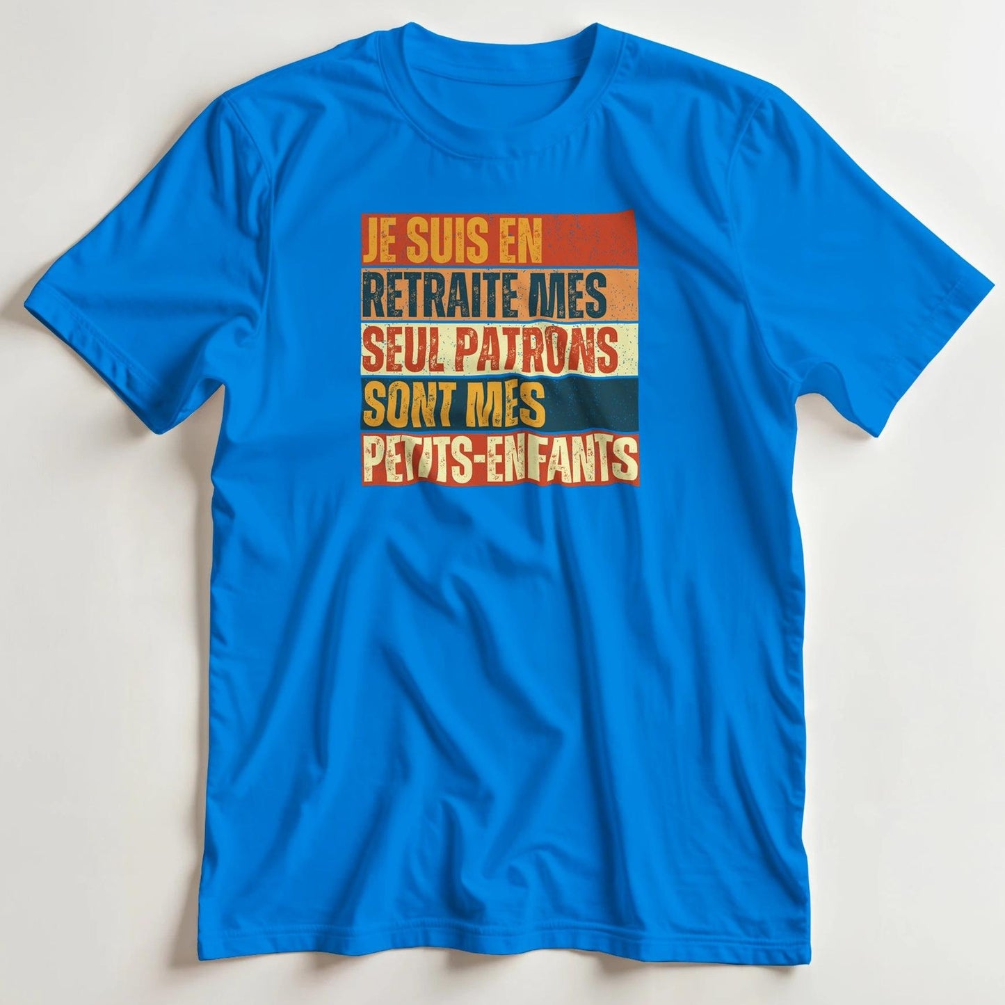 T-shirt en coupe unisexe et 100% coton en Royal M imprimé avec un design En Retraite Petits-Enfants Vintage T-Shirt .