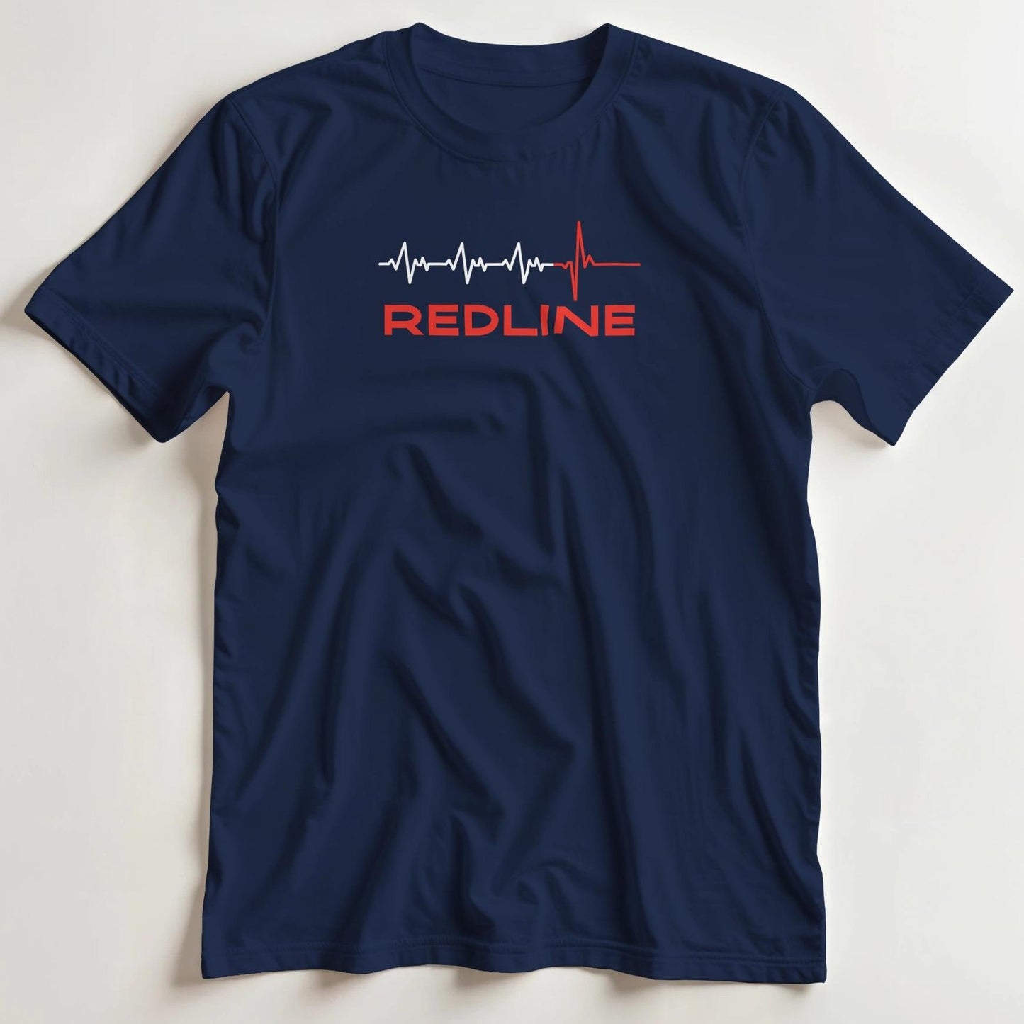 T-shirt en coupe unisexe et 100% coton en Marine S imprimé avec un design Redline T-Shirt .