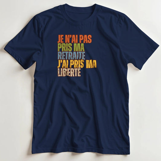 T-shirt en coupe unisexe et 100% coton en Marine S imprimé avec un design Ma Liberté T-Shirt .