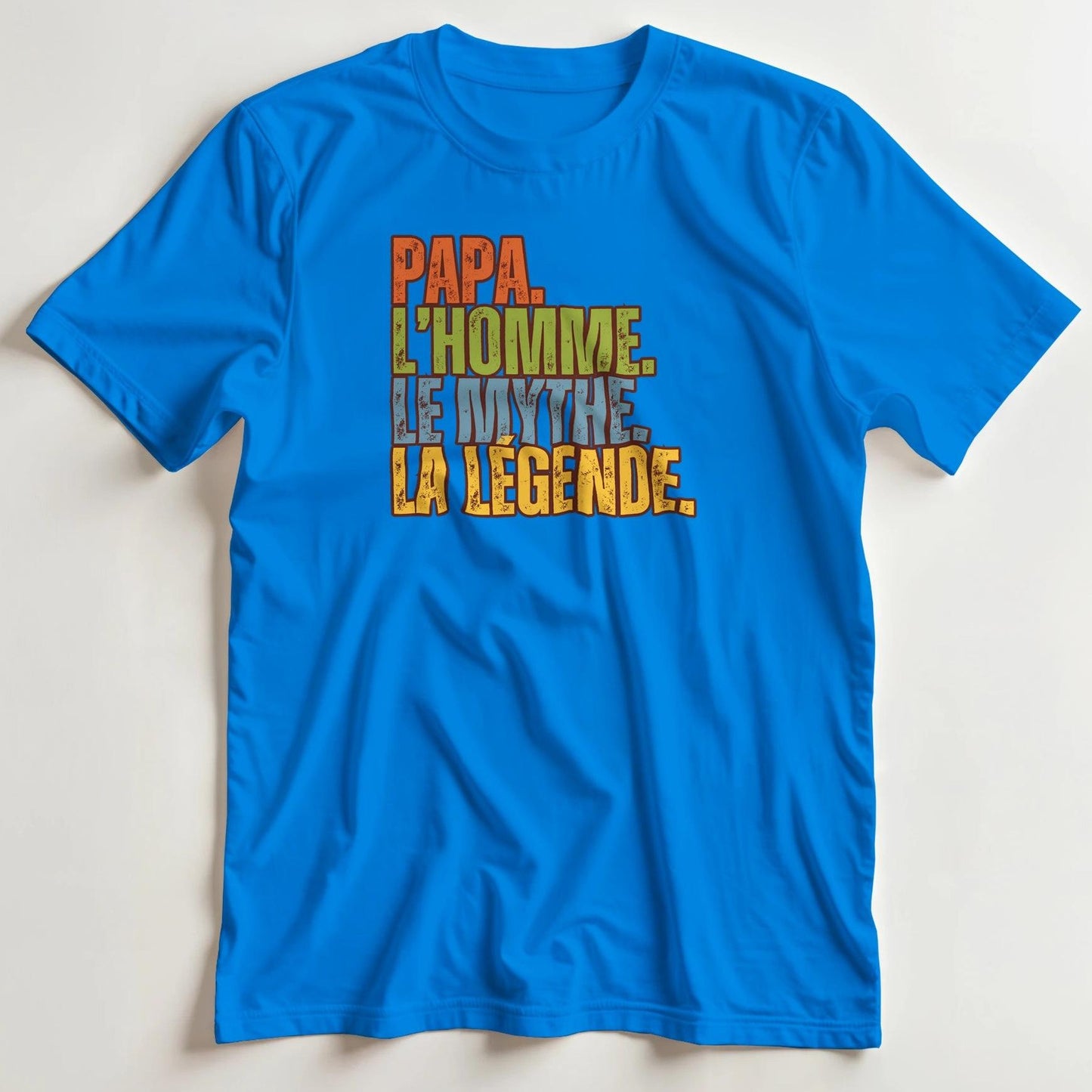 T-shirt en coupe unisexe et 100% coton en Royal M imprimé avec un design Papa La Légende T-Shirt .
