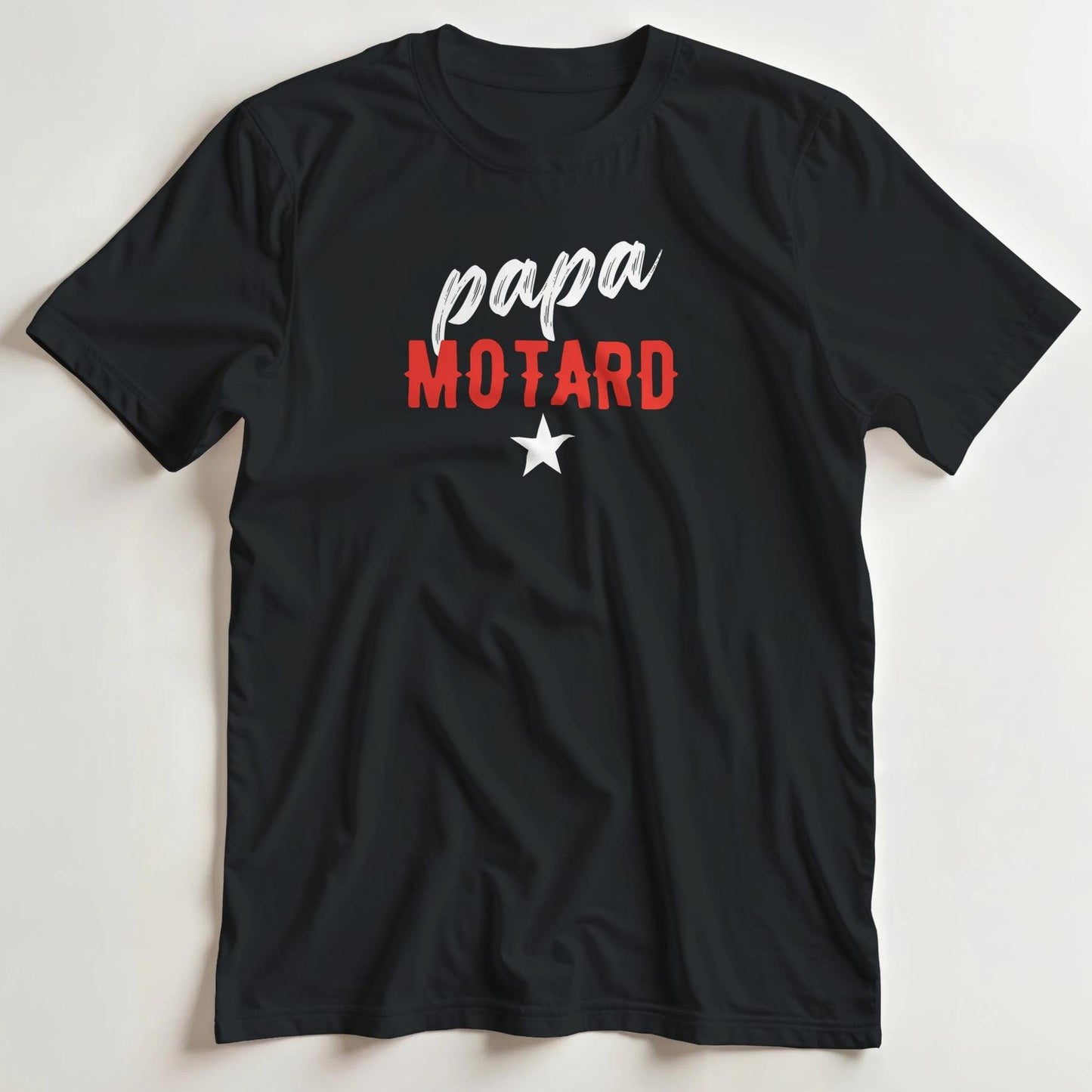 T-shirt en coupe unisexe et 100% coton en Noir L imprimé avec un design Papa Motard T-Shirt .