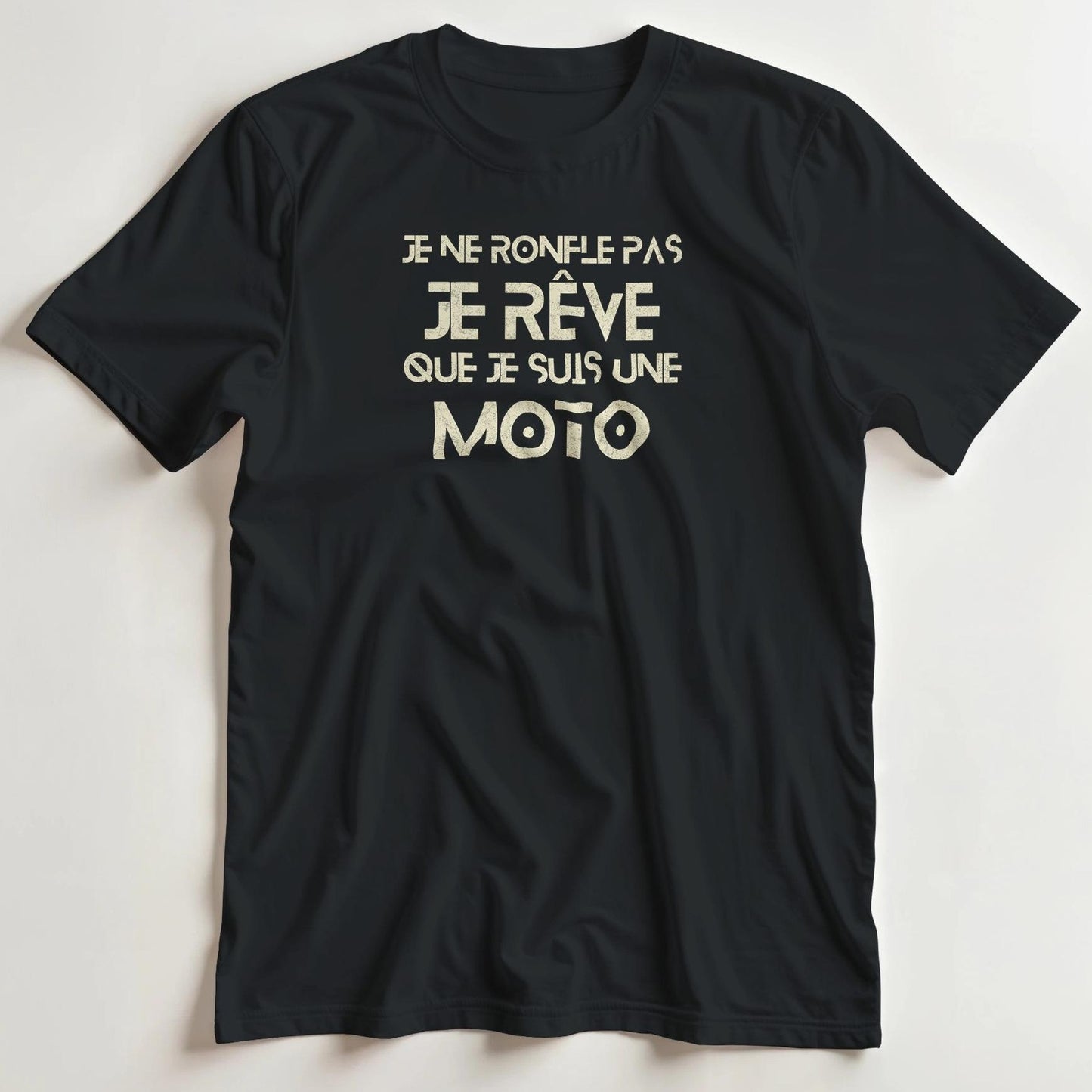 T-shirt en coupe unisexe et 100% coton en Noir imprimé avec un design Je Suis Une Moto T-Shirt .
