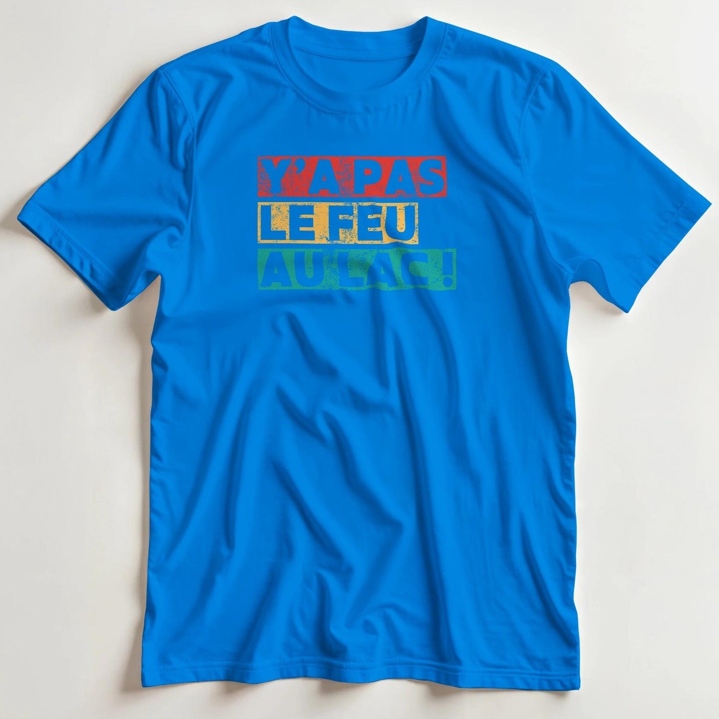 T-shirt en coupe unisexe et 100% coton en Royal 3XL imprimé avec un design Y'a Pas Le Feu T-Shirt .