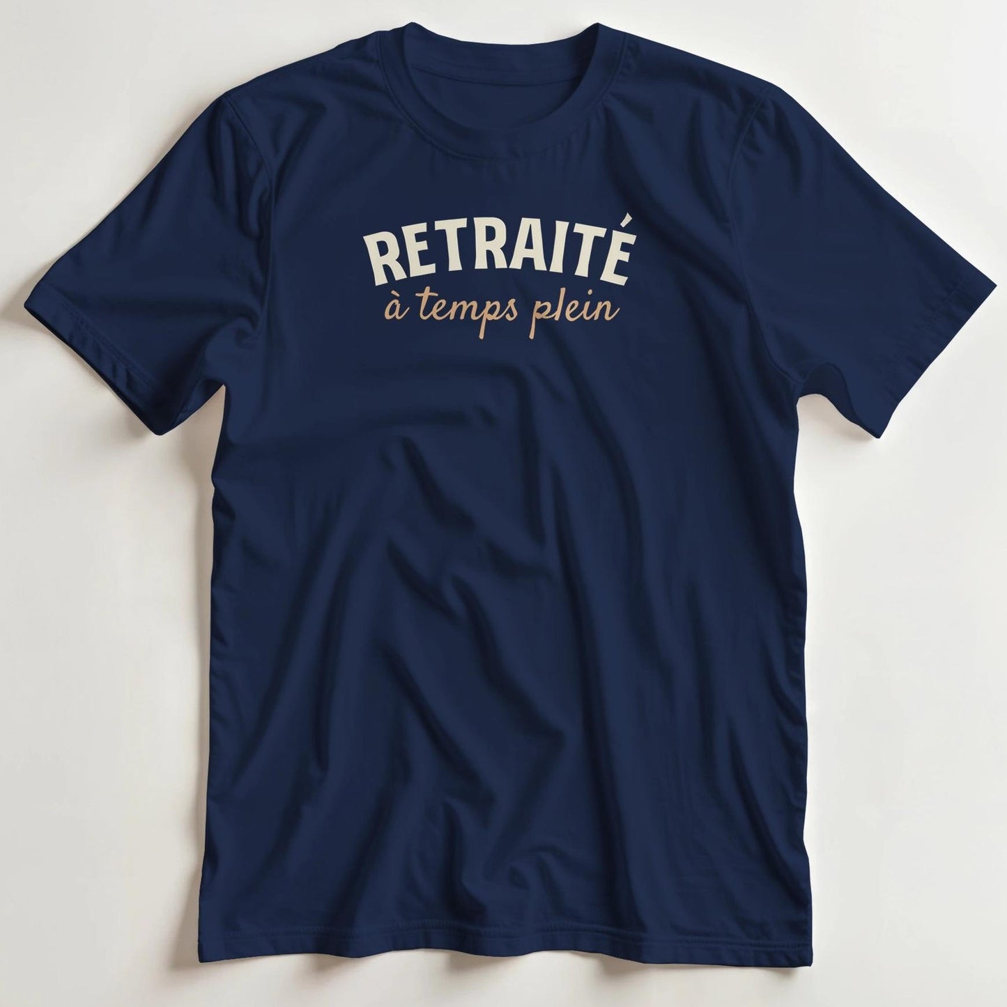 T-shirt en coupe unisexe et 100% coton en Marine S imprimé avec un design Temps Plein T-Shirt .